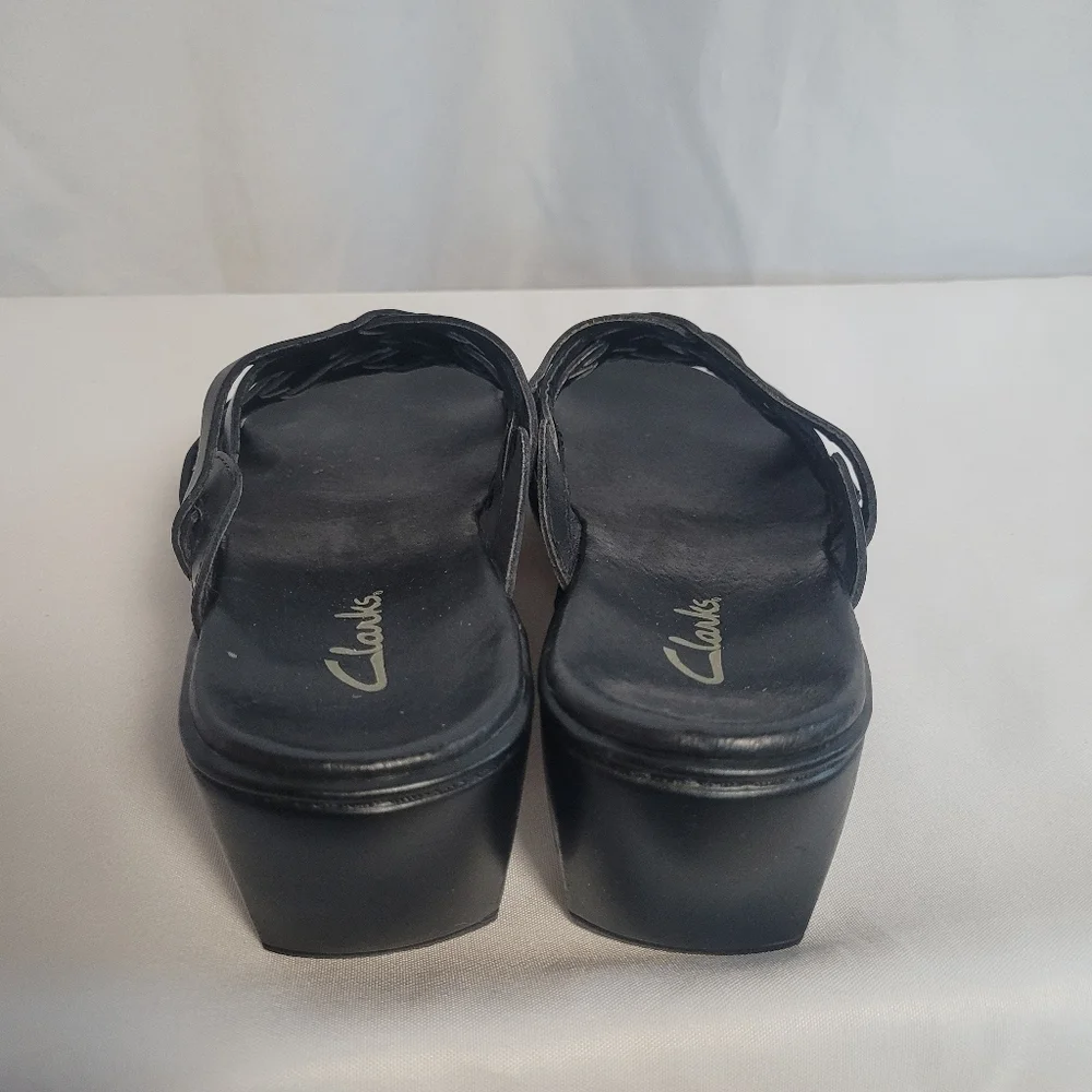 Clarks Black Leather Slip On Sandals Size 8M